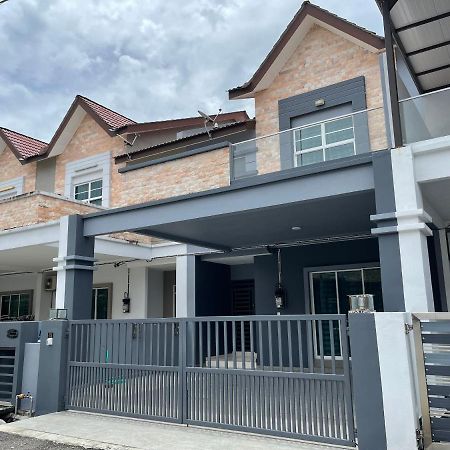 Langkawi Cozy Holiday Home At Taman Simfoni By Zervin 瓜埠 外观 照片
